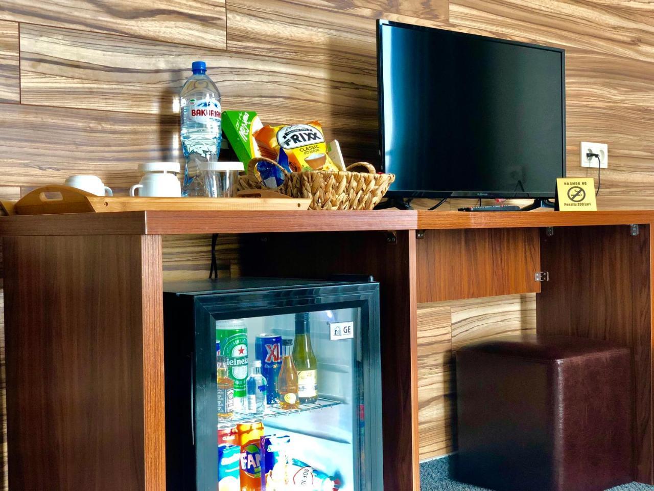 Tbili Hotel تبليسي الغرفة الصورة