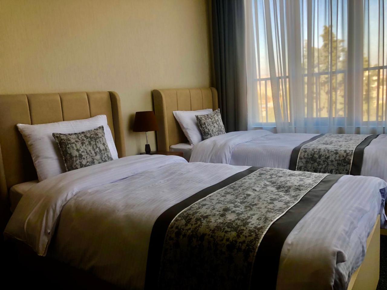 Tbili Hotel تبليسي المظهر الخارجي الصورة