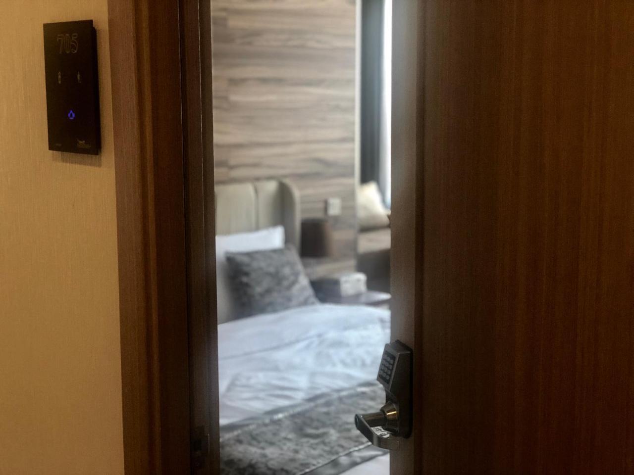Tbili Hotel تبليسي المظهر الخارجي الصورة