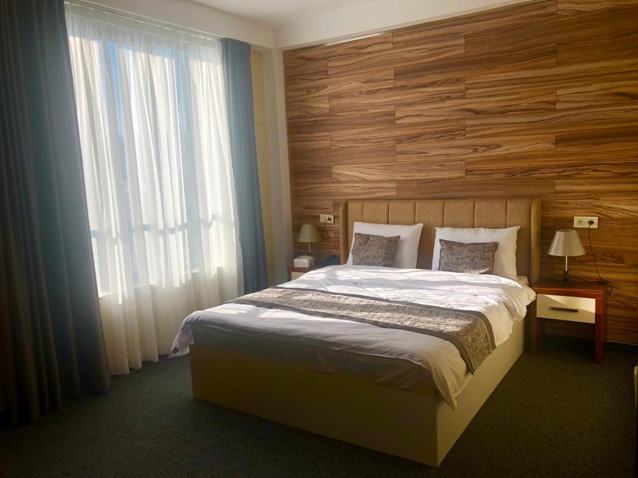 Tbili Hotel تبليسي المظهر الخارجي الصورة