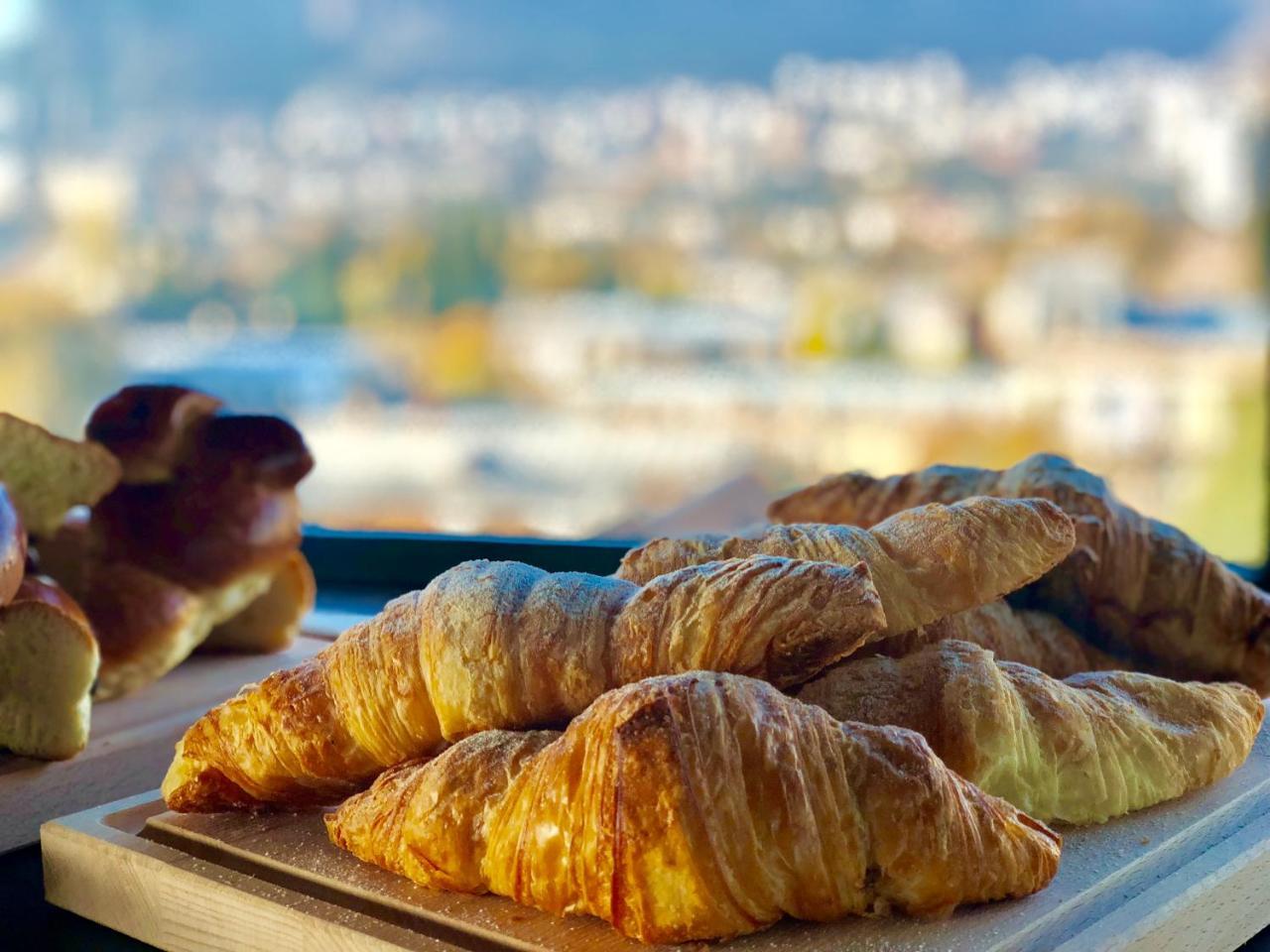 Tbili Hotel تبليسي المظهر الخارجي الصورة