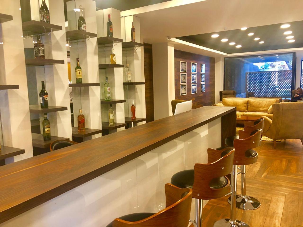 Tbili Hotel تبليسي المظهر الخارجي الصورة